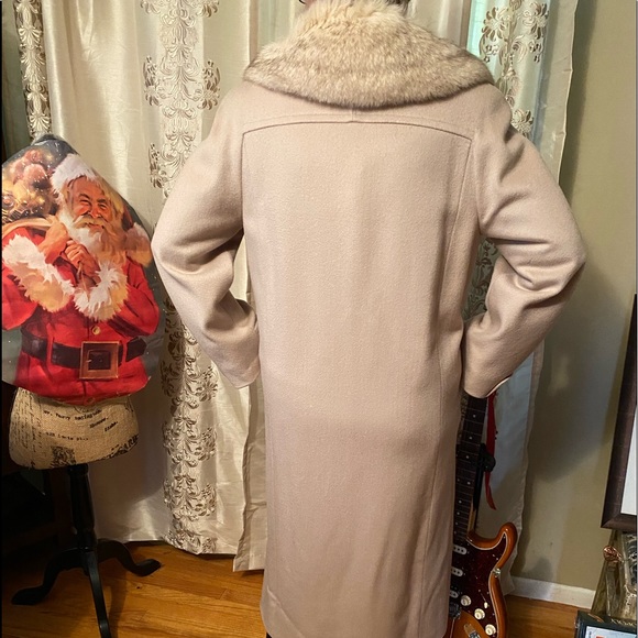 STUNNER SHOW STOPPER VINTAGE 100% wool camel coat fox collar GORGEOUS!🏆🏆🧥 - Picture 10 of 14